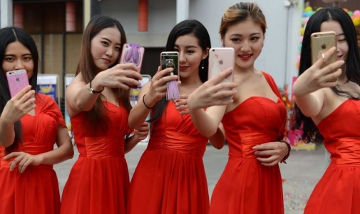 Китайское приложение Zao создает пугающе ультрареалистичные дипфейки